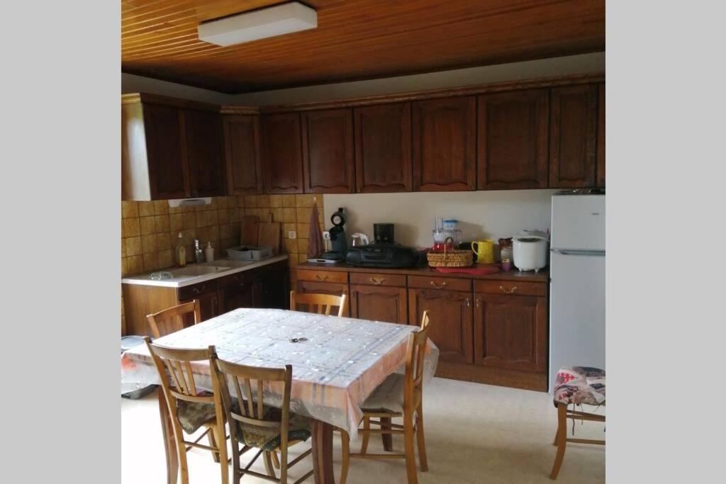 Maison Familiale Coteaux De La Vezere Voutezac Eksteriør billede