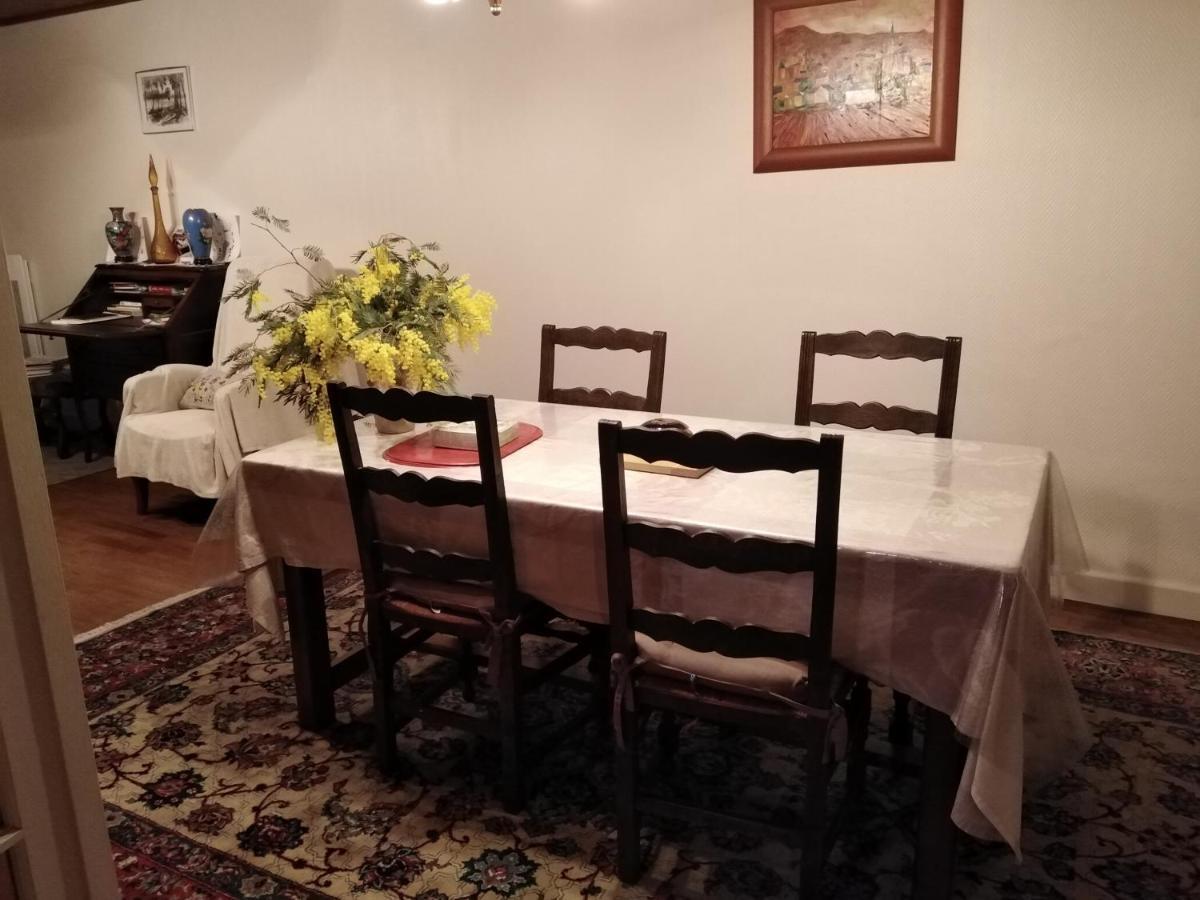 Maison Familiale Coteaux De La Vezere Voutezac Eksteriør billede